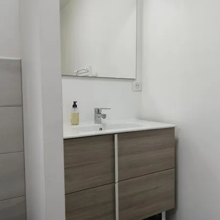 Du Roc Des Garrigues Apartament Langlade