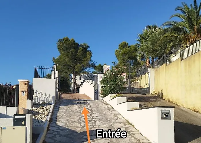 Du Roc Des Garrigues