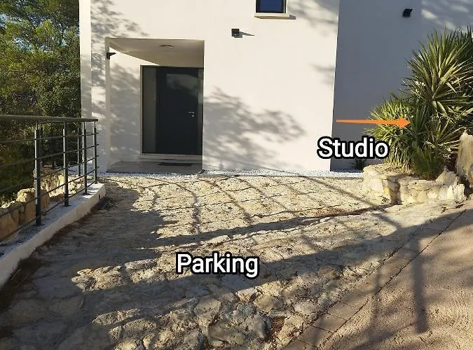 Du Roc Des Garrigues Appartement Langlade